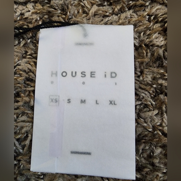 NWT House iD Dark Grey Cropped Sports Bra Tank XS - Picture 2 of 5